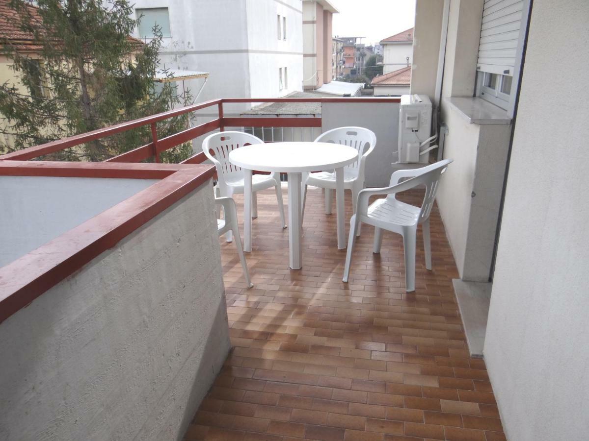 Grande Appartamento Al Mare Martinsicuro Ngoại thất bức ảnh